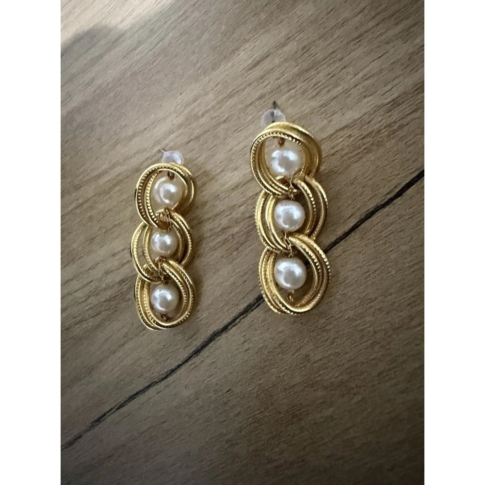 Vintage Faux Pearl Chain Gold Tone Dangle Drop Earrings